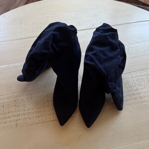 Elegant Navy Blue Suede boots